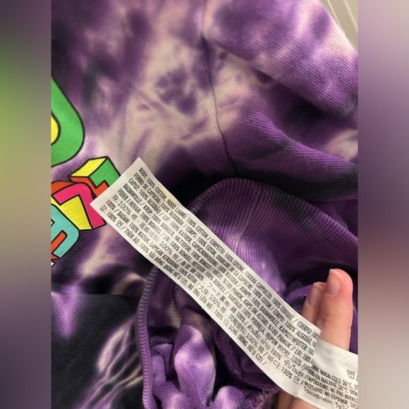 Disney Oversized Hoodie Women’s XS Purple Tie Dye Pockets Retro - Picture 5 of 8